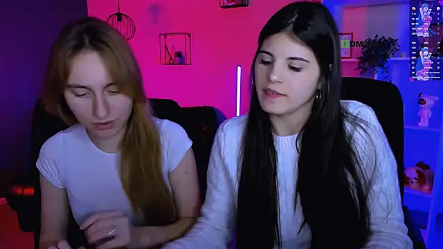 lizzie boom  online show from February 2026 08:07:02 PM