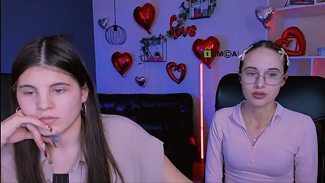 lizzie boom  online show from February 2026 08:43:01 PM