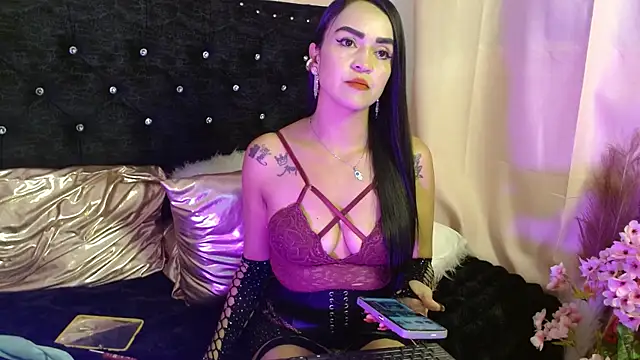 Ambar Rouxee online show from January 2026 08:00:02 PM