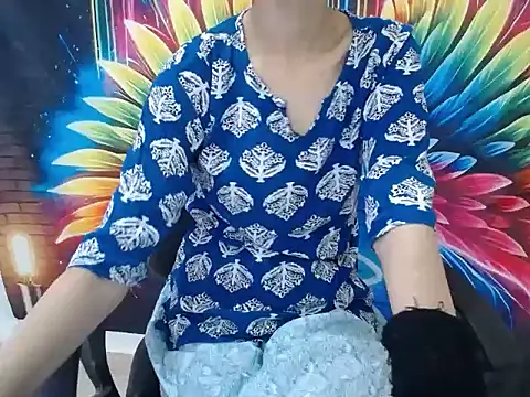 Snapshot of Farhana_beautyfull chatting on May 2026 04:51:01 AM Farhana beautyfull online show from May 2026 04:51:01 AM