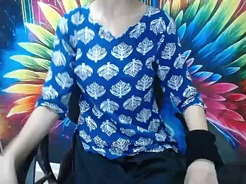Snapshot of Farhana_beautyfull chatting on May 2026 04:43:01 AM Farhana beautyfull online show from May 2026 04:43:01 AM