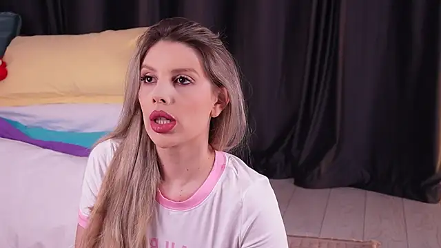 Snapshot of ClaireLust chatting on April 2026 07:47:02 PM ClaireLust online show from April 2026 07:47:02 PM