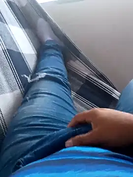 Snapshot of mel-0987 chatting on April 2026 10:43:01 PM mel-0987 online show from April 2026 10:43:01 PM