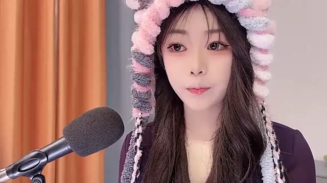 smalldaisy online show from February 2026 02:39:02 AM