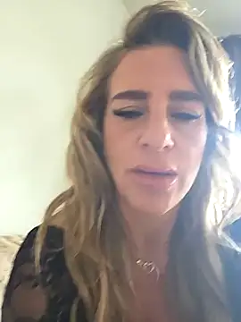 LaLynn online show from March 2026 01:13:02 PM