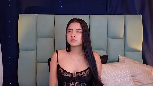 Snapshot of Emilyy05_ chatting on July 2026 12:38:02 AM Emilyy05 online show from July 2026 12:38:02 AM
