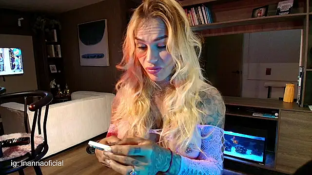 Snapshot of Ambrosia______ chatting on April 2026 11:52:02 PM Ambrosia online show from April 2026 11:52:02 PM