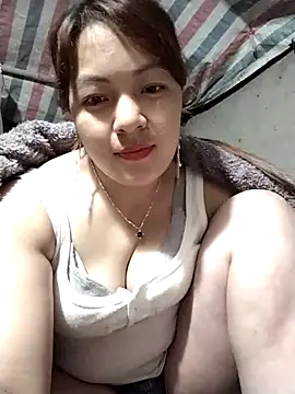 Snapshot of Lucky_cutee chatting on February 2026 01:10:01 PM Lucky cutee online show from February 2026 01:10:01 PM