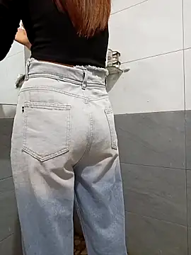 hangnga89 online show from February 2026 12:15:01 AM