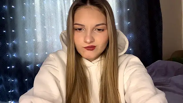 Snapshot of EmllyLighty chatting on January 2026 08:19:02 AM EmllyLighty online show from January 2026 08:19:02 AM