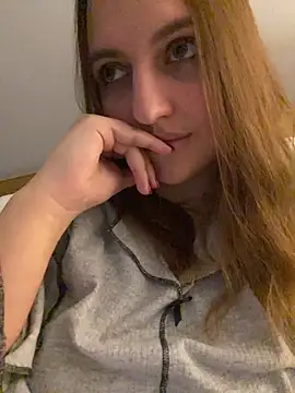 AliceAlicee online show from January 2026 10:48:01 PM