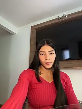 Snapshot of Ema_Rose_ chatting on May 2026 06:49:01 PM Ema Rose online show from May 2026 06:49:01 PM