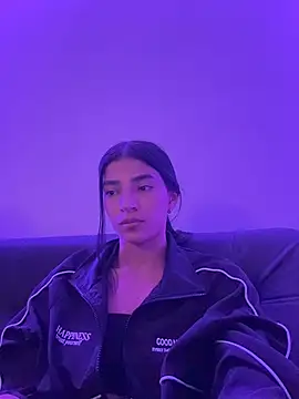 Snapshot of Ema_Rose_ chatting on June 2026 04:33:01 AM Ema Rose online show from June 2026 04:33:01 AM