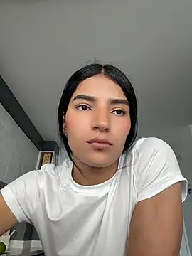 Snapshot of Ema_Rose_ chatting on July 2026 09:08:02 PM Ema Rose online show from July 2026 09:08:02 PM
