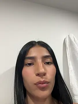 Snapshot of Ema_Rose_ chatting on July 2026 07:09:01 PM Ema Rose online show from July 2026 07:09:01 PM
