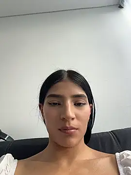 Snapshot of Ema_Rose_ chatting on July 2026 10:16:02 PM Ema Rose online show from July 2026 10:16:02 PM
