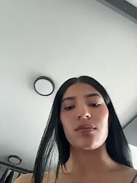 Snapshot of Ema_Rose_ chatting on August 2026 05:00:02 PM Ema Rose online show from August 2026 05:00:02 PM
