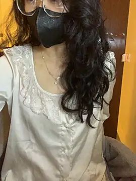 Sofiababy22 online show from February 2026 12:43:02 PM