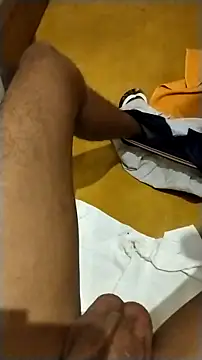 Novinhoie online show from February 2026 10:28:01 PM