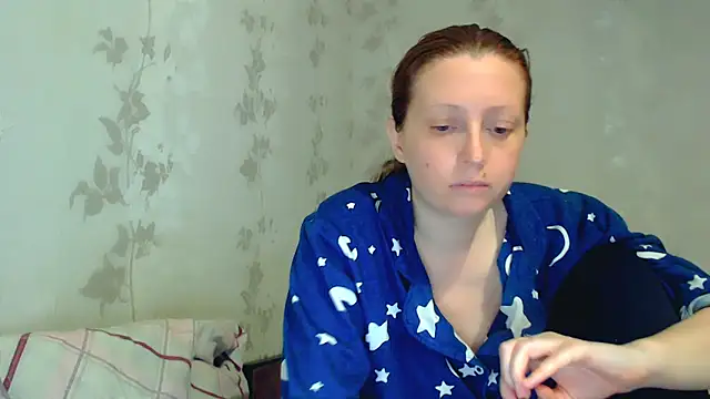 CrystallAngel online show from April 2026 04:48:02 PM