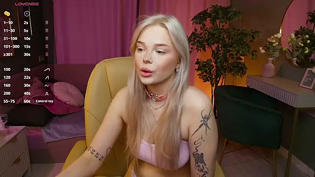 Leslie Caronn online show from April 2026 07:33:01 AM