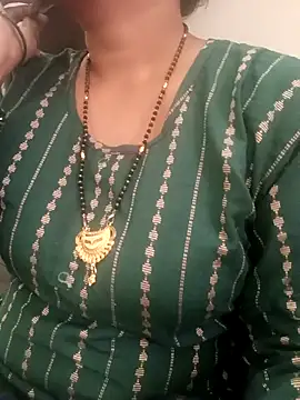 ritu7755 online show from April 2026 06:33:01 AM