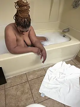 Ghoulsnooze 19 online show from April 2026 10:34:01 PM