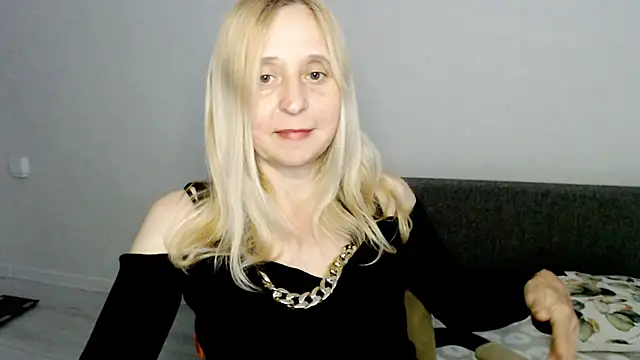 MiLenaMilf online show from March 2025 08:03:02 AM