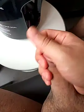 kingmiko12 online show from April 2026 10:21:01 AM