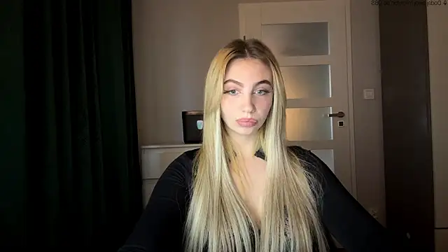 TeenLily online show from May 2026 06:13:02 PM