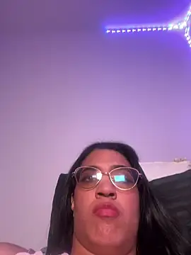 ValentinaEvanz online show from July 2026 06:43:01 PM