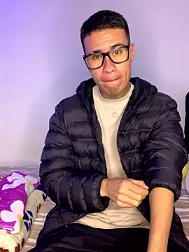 Snapshot of Latin_Paisa_Boy chatting on January 2026 03:06:01 PM Latin Paisa Boy online show from January 2026 03:06:01 PM