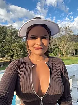Irina Velvett online show from July 2026 10:26:01 PM