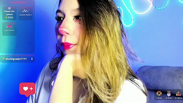 EMMA-COO online show from December 2025 06:21:02 AM