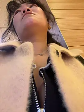 Molly-xiao online show from February 2026 07:53:02 AM