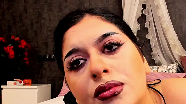 NayaNoirX online show from February 2026 07:06:02 PM