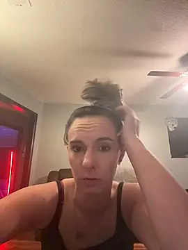 Trippyyb28 online show from January 2026 05:02:02 AM