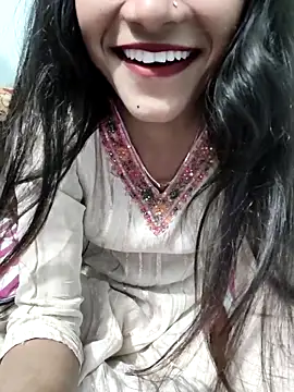 Yours-Zeenat online show from February 2026 05:56:02 AM