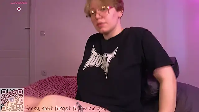 starsonthesky online show from April 2026 12:25:02 PM