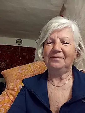 KlaudiaDarling online show from April 2026 09:48:01 PM