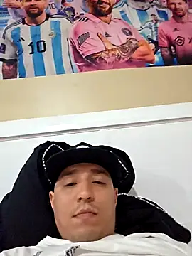 Snapshot of HoofedCylinder chatting on March 2026 05:00:01 AM HoofedCylinder online show from March 2026 05:00:01 AM