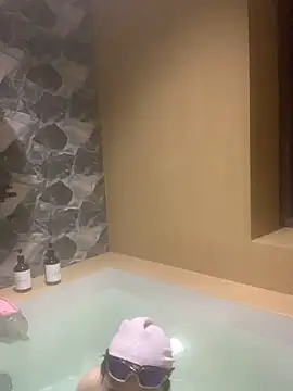 Snapshot of Qidandan778 chatting on February 2026 02:14:01 PM Qidandan778 online show from February 2026 02:14:01 PM