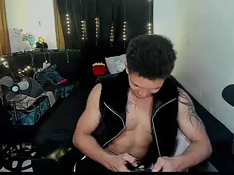 Dres4U online show from February 2026 06:25:02 AM