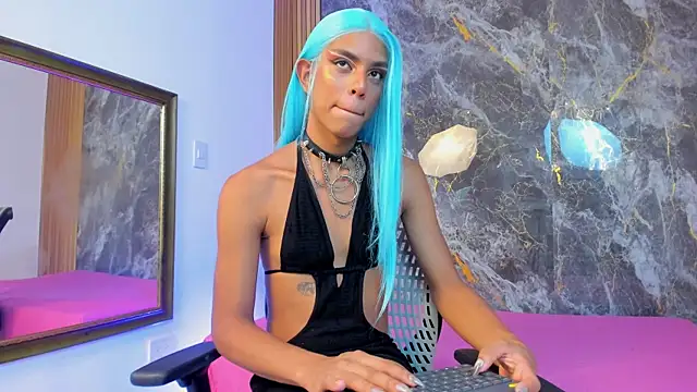 ISABELLA-SCOTT online show from April 2026 08:37:01 PM