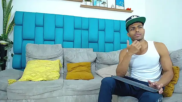 Interracial Snow Bunny online show from March 2026 09:15:01 PM