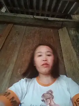 dakota-kis online show from April 2026 10:35:02 AM