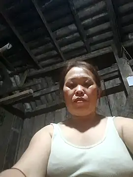 dakota-kis online show from April 2026 12:27:02 PM