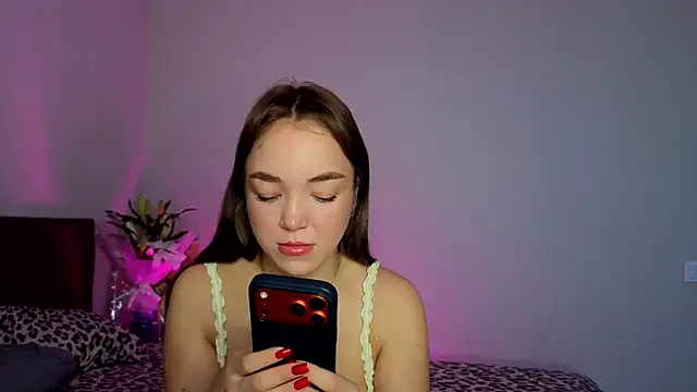 ChrissBerry online show from April 2026 02:34:01 AM