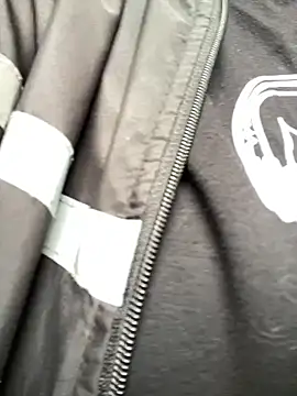 Scarlet auraa online show from March 2026 06:51:01 PM