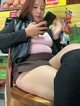 Snapshot of Scarlet_auraa chatting on May 2026 10:06:02 PM Scarlet auraa online show from May 2026 10:06:02 PM
